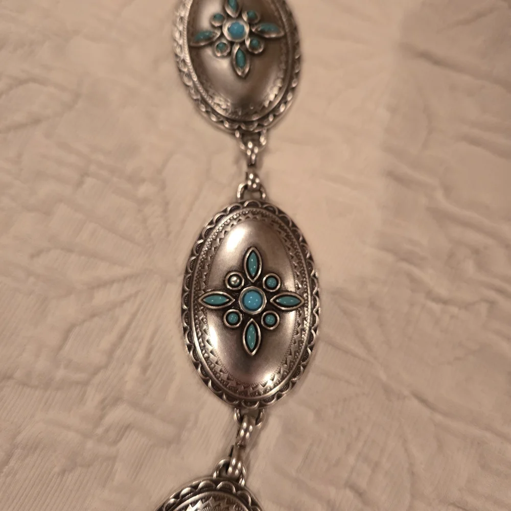 Floral Accented Silver and Turquoise Chain Belt